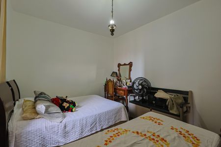 Apartamento à venda com 150m², 4 quartos e 2 vagasQuarto 2