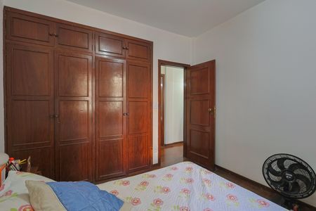 Apartamento à venda com 150m², 4 quartos e 2 vagasQuarto 1