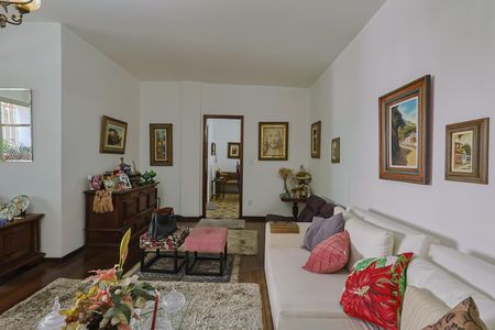 Apartamento à venda com 150m², 4 quartos e 2 vagasSala