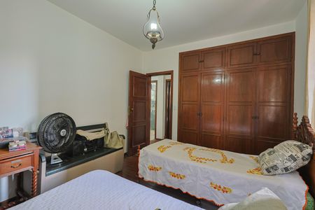 Apartamento à venda com 150m², 4 quartos e 2 vagasQuarto 2