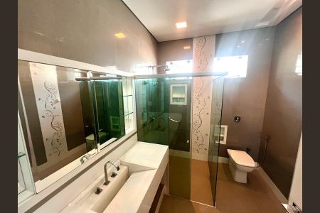Casa para alugar com 1600m², 5 quartos e 7 vagasBanheiro da Suíte 2