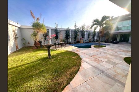 Casa para alugar com 1600m², 5 quartos e 7 vagasÁrea Externa