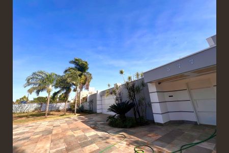 Casa para alugar com 1600m², 5 quartos e 7 vagasÁrea Externa