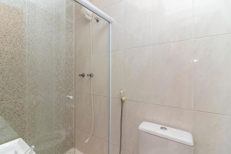 Casa de condomínio à venda com 140m², 3 quartos e 2 vagasBanheiro Social