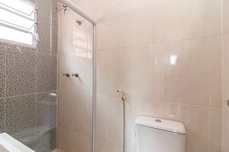 Casa de condomínio à venda com 140m², 3 quartos e 2 vagasBanheiro da Suíte