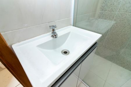 Casa de condomínio à venda com 140m², 3 quartos e 2 vagasBanheiro Social