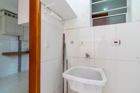 Casa de condomínio à venda com 140m², 3 quartos e 2 vagasÁrea de Serviço