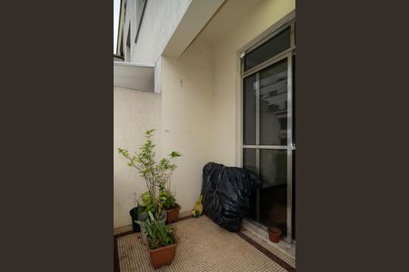 Apartamento à venda com 84m², 2 quartos e sem vagaVaranda Quarto 2