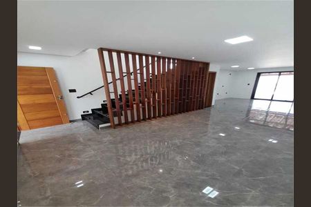 Casa à venda com 3 quartos, 142m² em Parque Oratório, Santo André