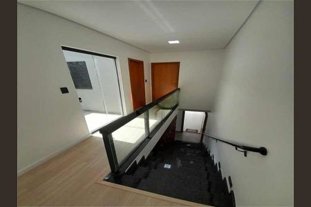 Casa à venda com 3 quartos, 142m² em Parque Oratório, Santo André