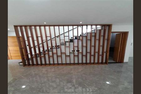 Casa à venda com 3 quartos, 142m² em Parque Oratório, Santo André