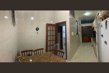 Casa à venda com 4 quartos, 210m² em Vila Isabel, Rio de Janeiro