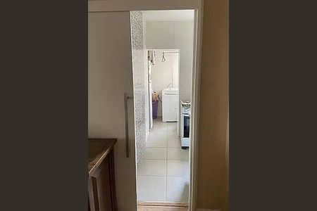 Apartamento à venda com 75m², 2 quartos e sem vaga