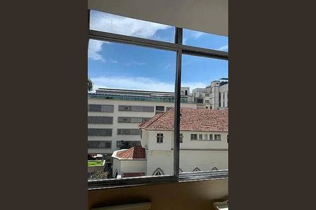 Apartamento à venda com 75m², 2 quartos e sem vaga