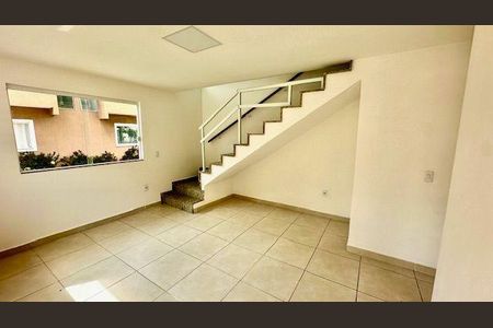 Casa à venda com 2 quartos, 66m² em Engenho do Mato, Niterói