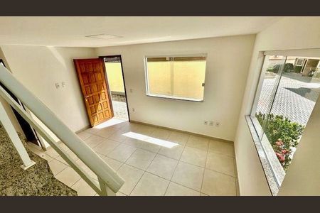 Casa à venda com 2 quartos, 66m² em Engenho do Mato, Niterói