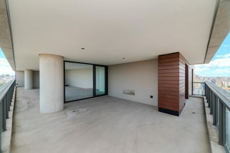 Apartamento à venda com 285m², 3 quartos e 4 vagas