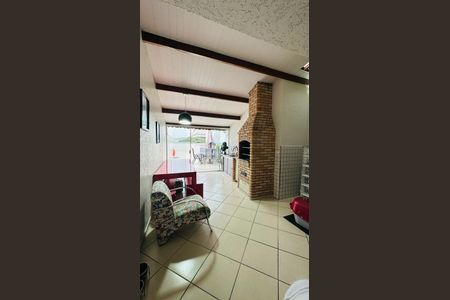 Apartamento à venda com 200m², 3 quartos e 2 vagasVaranda