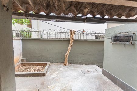 Casa à venda com 300m², 6 quartos e 1 vagaÁrea de Serviço da Casa de Fundos
