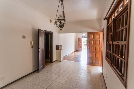 Sala  de casa à venda com 6 quartos, 300m² em Santo Antônio, Belo Horizonte