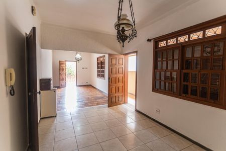 Sala  de casa à venda com 6 quartos, 300m² em Santo Antônio, Belo Horizonte