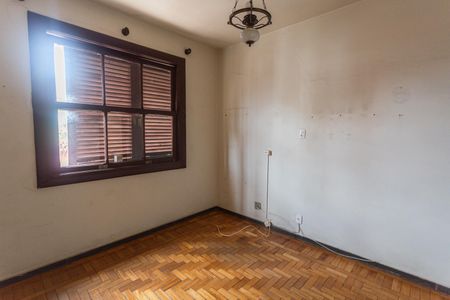 Casa à venda com 300m², 6 quartos e 1 vagaQuarto  1