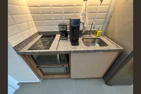 Apartamento para alugar com 25m², 1 quarto e sem vaga Apartamento para alugar com 25m², 1 quarto e sem vagaStudio