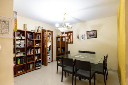 Apartamento à venda com 90m², 3 quartos e sem vaga Apartamento à venda com 90m², 3 quartos e sem vagaSala