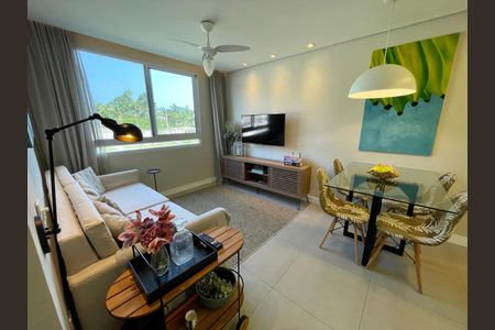 Sala de apartamento para alugar com 2 quartos, 45m² em Recreio dos Bandeirantes, Rio de Janeiro