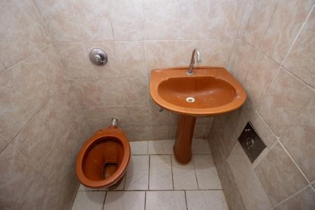 Casa à venda com 576m², 7 quartos e 2 vagasBanheiro Social Casa 2