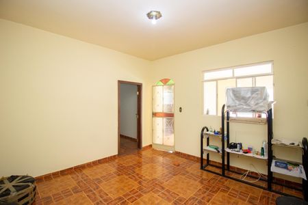 Casa à venda com 576m², 7 quartos e 2 vagasSala Casa 1