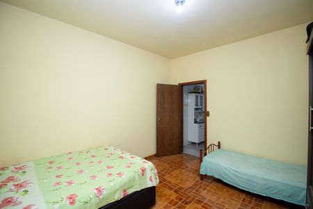 Casa à venda com 576m², 7 quartos e 2 vagasQuarto 1 Casa 1