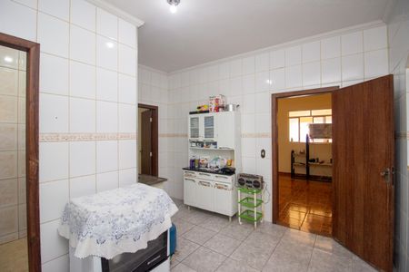 Casa à venda com 576m², 7 quartos e 2 vagasCozinha Casa 1