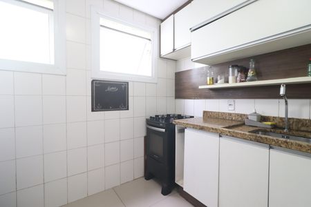 Apartamento à venda com 70m², 2 quartos e 1 vagaÁrea de Serviço