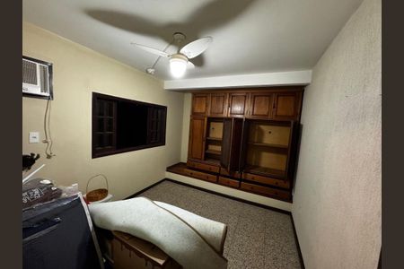 Casa à venda com 4 quartos, 300m² em Badu, Niterói