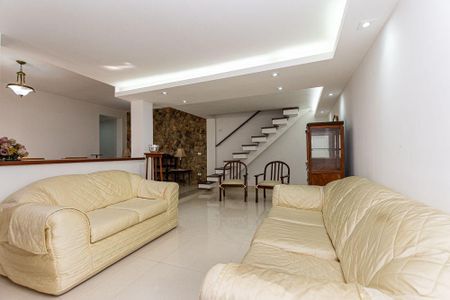 Casa à venda com 2 quartos, 193m² em São Francisco, Niterói