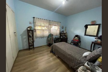 Casa à venda com 4 quartos, 175m² em Jardim Aeroporto, São Paulo