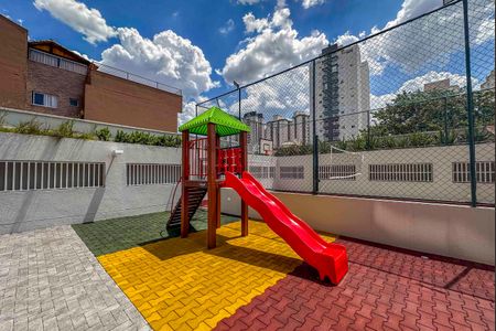 Apartamento à venda com 83m², 3 quartos e 3 vagas Apartamento à venda com 83m², 3 quartos e 3 vagasPLay