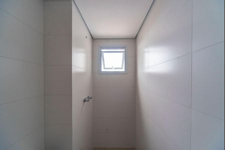 Apartamento à venda com 83m², 3 quartos e 3 vagas Apartamento à venda com 83m², 3 quartos e 3 vagasBanheiro Social