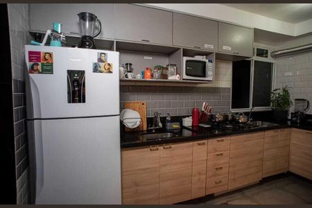 Cozinha de apartamento para alugar com 2 quartos, 45m² em Recreio dos Bandeirantes, Rio de Janeiro