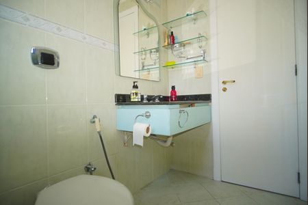 Apartamento à venda com 90m², 2 quartos e 1 vagaBanheiro da Suíte