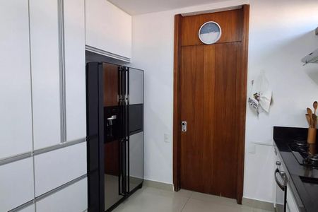 Apartamento à venda com 330m², 4 quartos e 3 vagasFoto 17