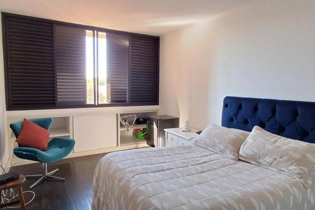 Apartamento à venda com 330m², 4 quartos e 3 vagasFoto 13