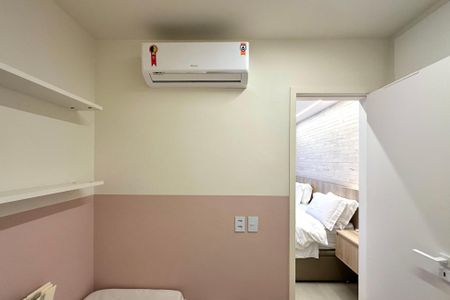 Apartamento à venda com 56m², 2 quartos e 1 vagaQuarto 02