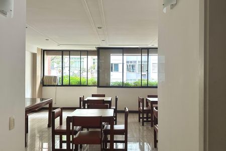 Apartamento à venda com 56m², 2 quartos e 1 vagaÁrea comum