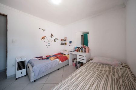 Casa à venda com 120m², 3 quartos e 2 vagasQuarto 2