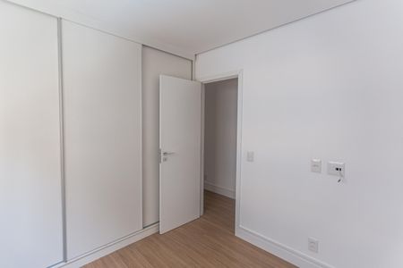 Quarto 2 de apartamento para alugar com 3 quartos, 92m² em Santo Agostinho, Belo Horizonte