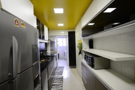 Apartamento para alugar com 118m², 3 quartos e 3 vagasCozinha