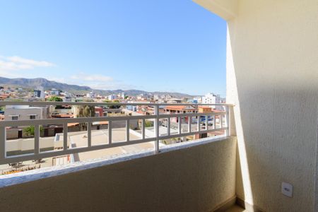 Sacada de apartamento para alugar com 2 quartos, 50m² em Milionários, Belo Horizonte