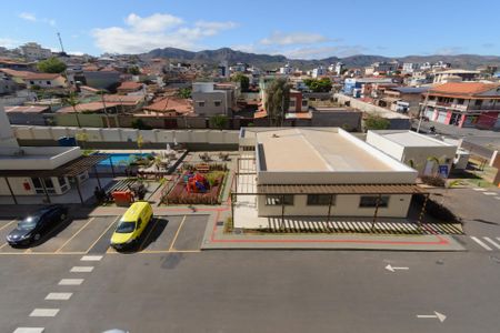 Sacada Vista de apartamento para alugar com 2 quartos, 50m² em Milionários, Belo Horizonte